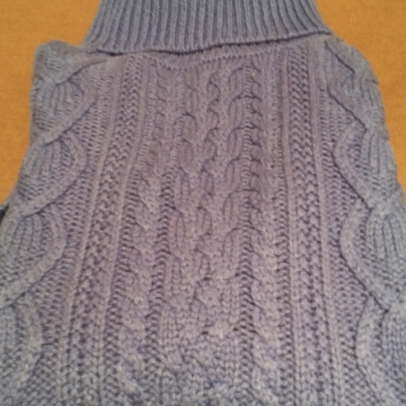 Vineyard Vines sweater - Picture 3 of 4